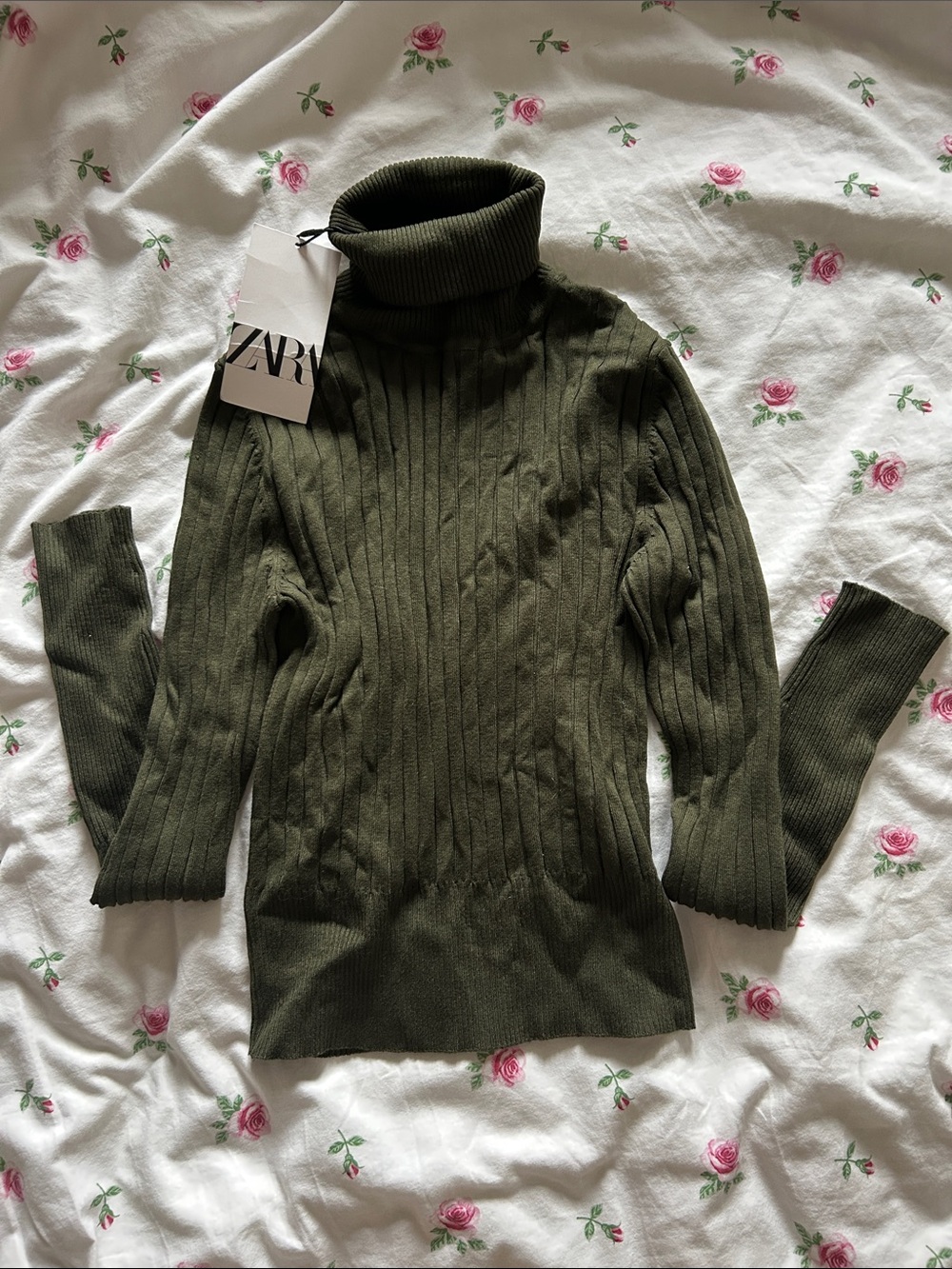 ZARA Olive Ribbed Turtleneck Sweater